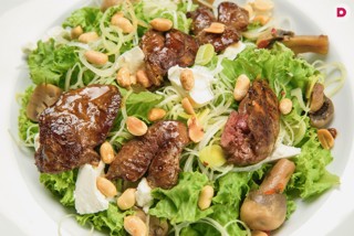 Слоёный салат с говяжьей печенью/ вкусный салат на праздничный стол - пошаговый рецепт с фото