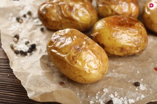 Картофель в кожуре, запеченный в духовке – кулинарный рецепт