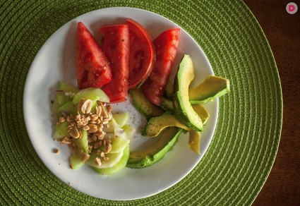 Рецепты салатов с авокадо и томатами