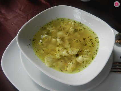 Как самостоятельно приготовить суп с украинскими галушками