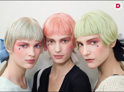 Розовые тени, цветные волосы… Новые make-up тренды?