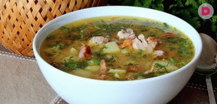 Как приготовить гороховый суп с копчеными ребрышками