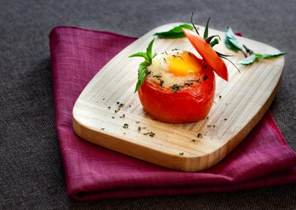 Рецепт дня: яичница в помидоре