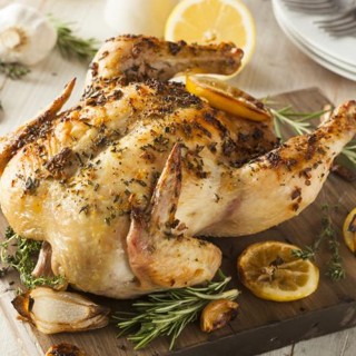 Ароматная курица, приготовленная в духовке – пошаговый рецепт приготовления с фото