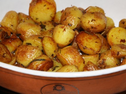 Жареная картошка с розмарином